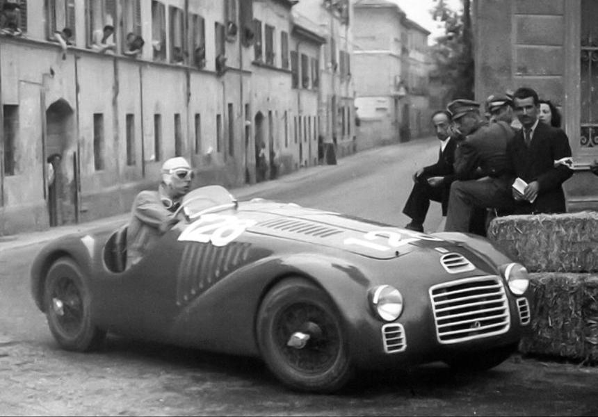 11 мая 1947 года, когда Ferrari 125 S приняла участие в Гран При Пьяченцы, может считаться официальным днем рождения марки Ferrari