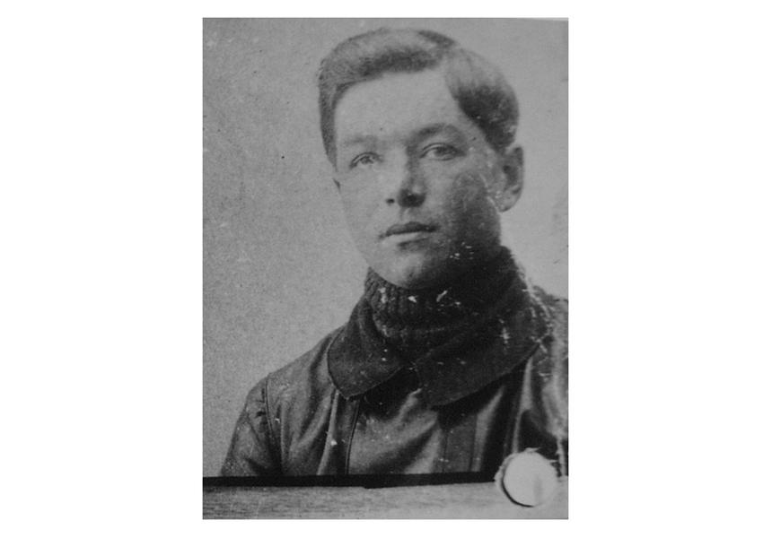 Таким Рене Фонк начинал в 1915 году службу в разведывательной эскадрилье С 47