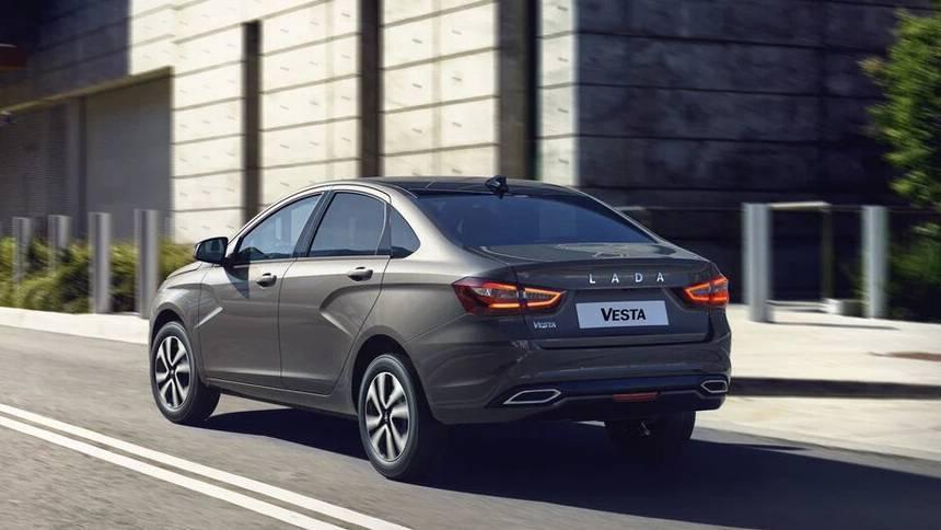 Официально: первые фотографии новой Lada Vesta с «Гарфилдом». Что это такое?
