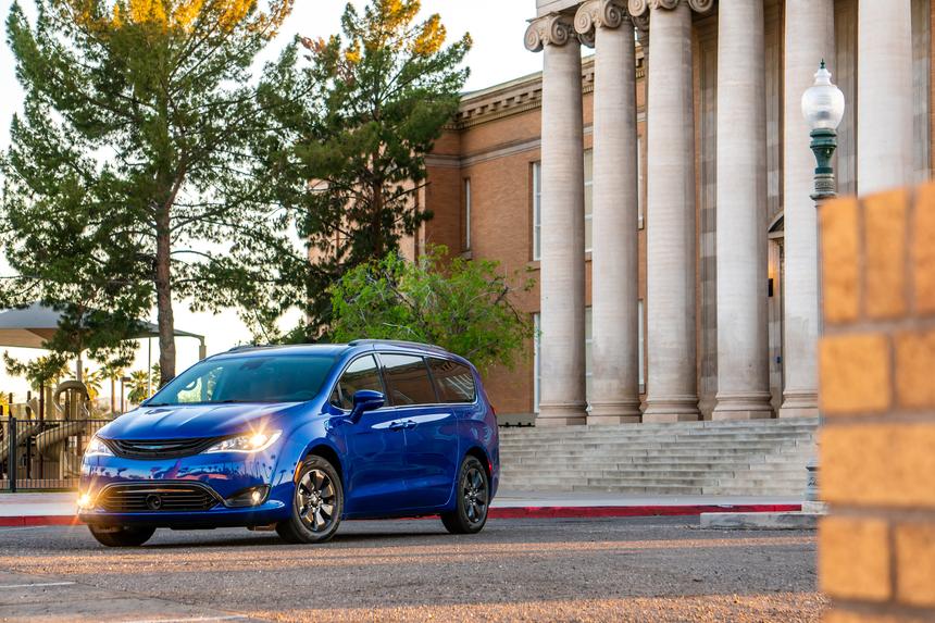 chrysler.com
