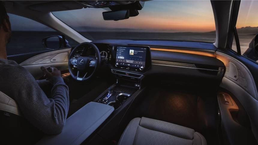 Новый Lexus RX официально представлен