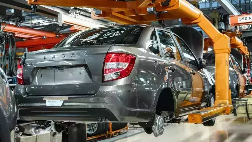 Долгожданное возвращение: конвейер Lada возобновляет работу