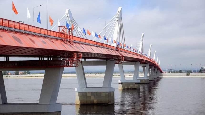 Цифра дня: 8 700 рублей в среднем стоит проезд по мосту Благовещенск–Хэйхэ
