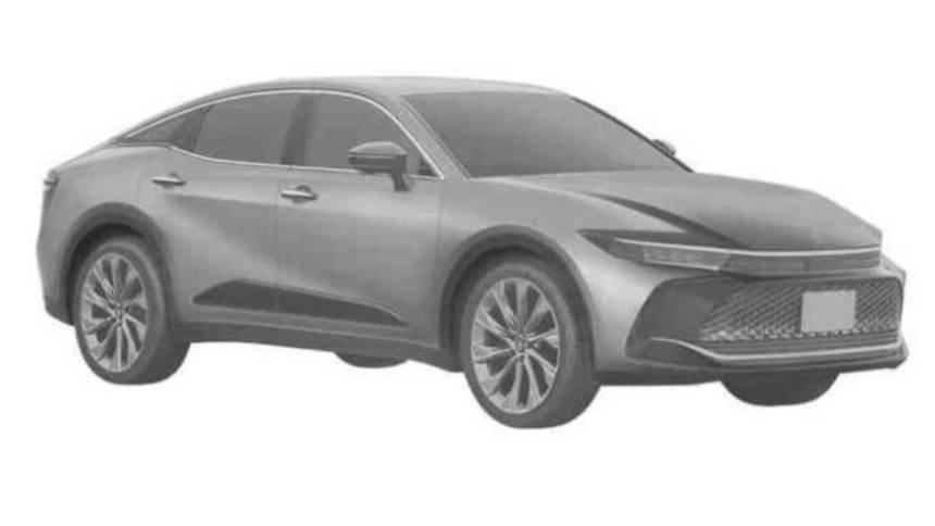 Первые изображения новой Toyota Crown