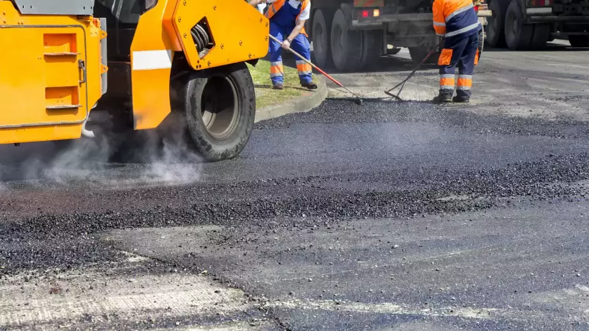 Шальной кусок российской дороги раздробил лицо водителю