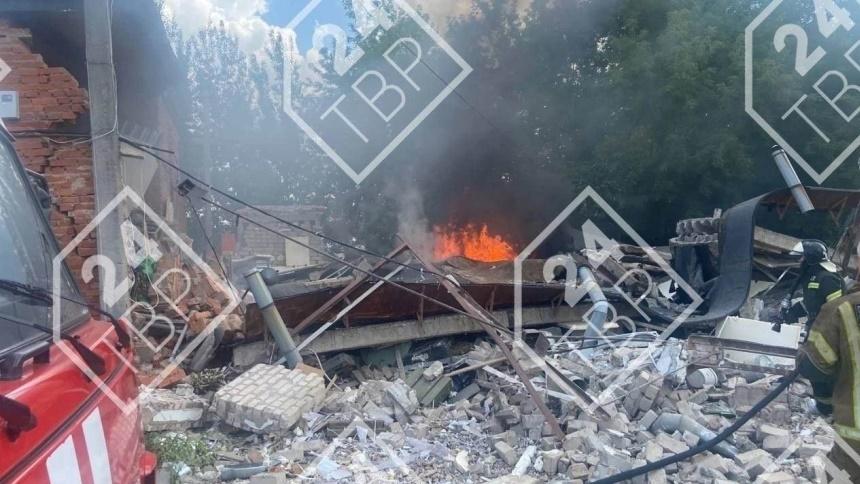 Мощный взрыв разметал гаражи в Подмосковье