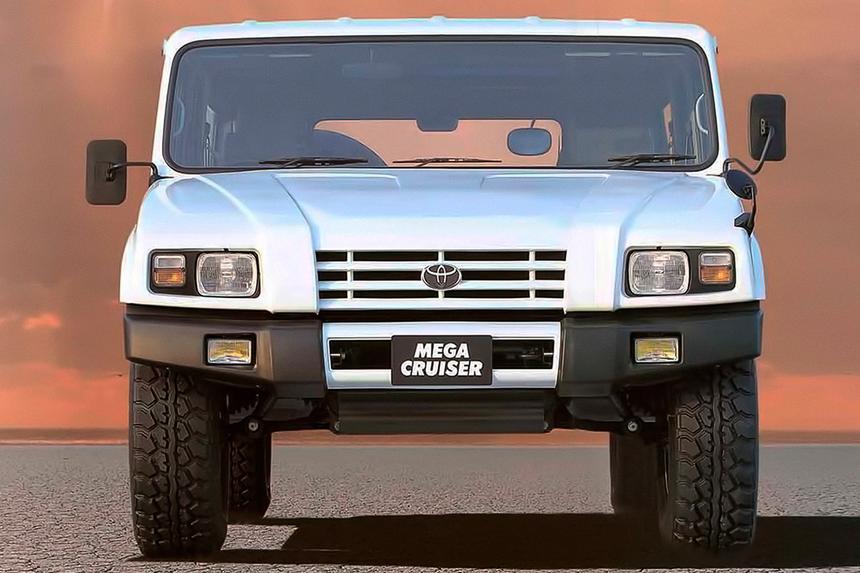 Царь-крузак: 5 фактов о Toyota Mega Cruiser