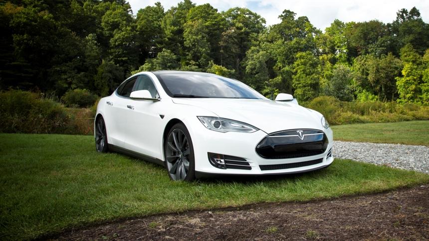 Электрокары Tesla подешевеют на 5 500 долларов