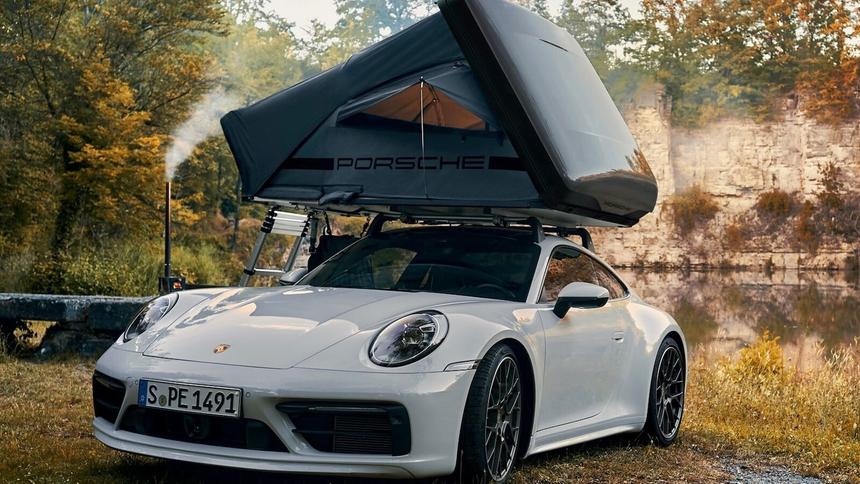 Porsche продаёт палатку на крышу для модели 911 за 300 000 рублей