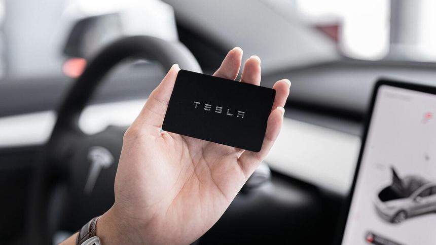 Tesla оказалась в центре очередного скандала
