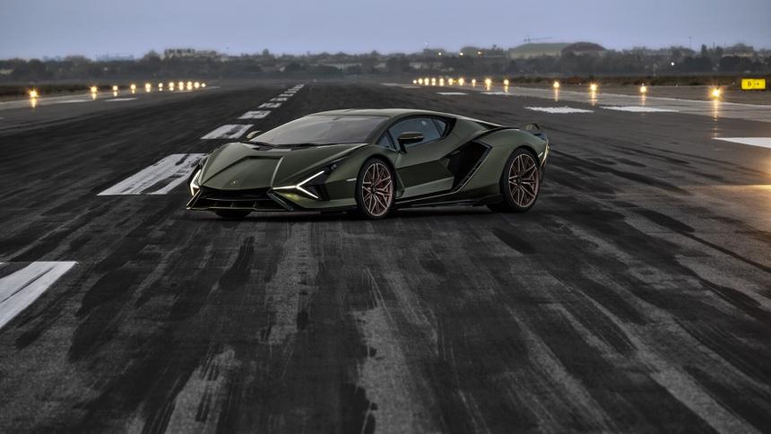 Самые быстрые, дикие и безумные суперкары Lamborghini в истории марки