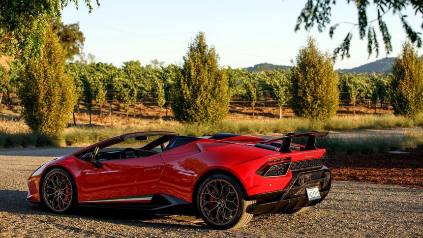Самые быстрые, дикие и безумные суперкары Lamborghini в истории марки