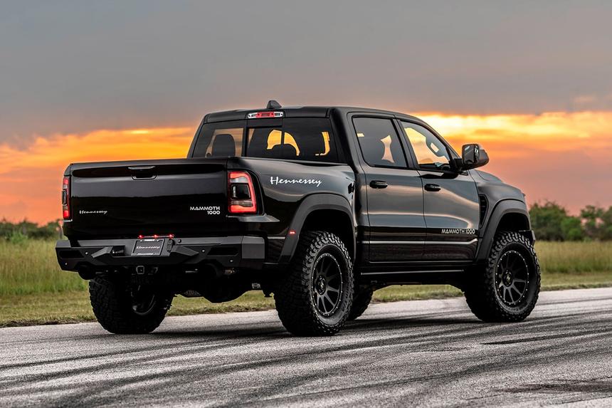 Его боятся суперкары: пять фактов о чудовищном грузовике Hennessey Mammoth 1000