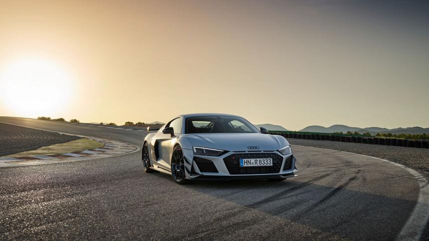 10 величайших спортивных автомобилей Audi