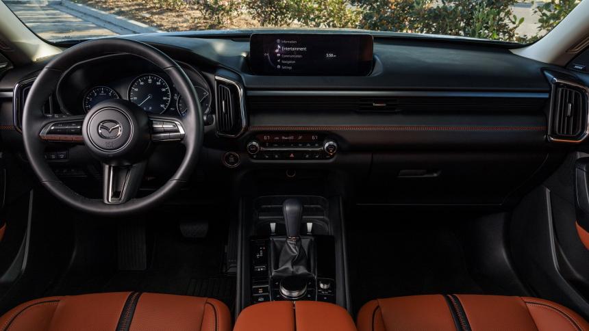 Интерьер Mazda CX-50