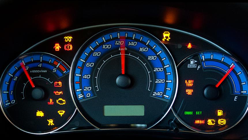 10 проблем, о которых автомобиль может рассказать cам