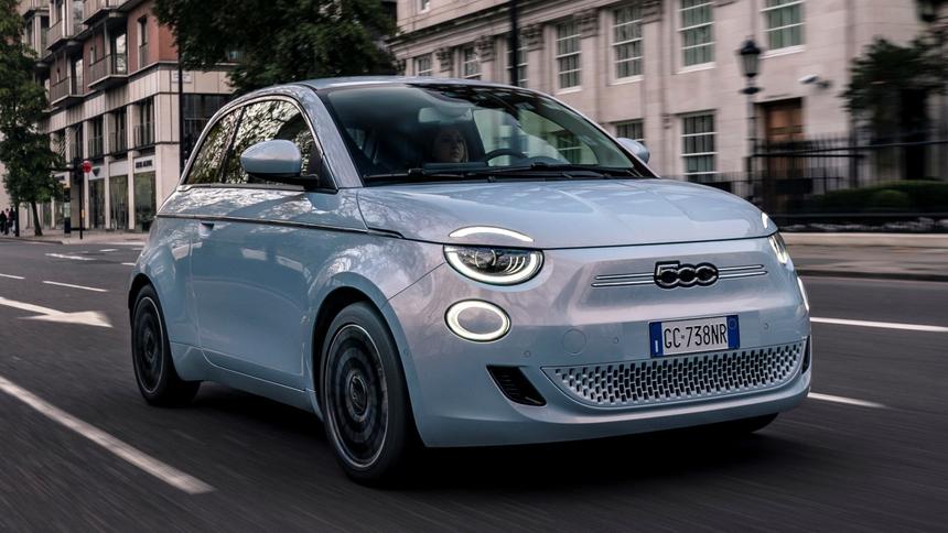Fiat 500 вернулся в Россию