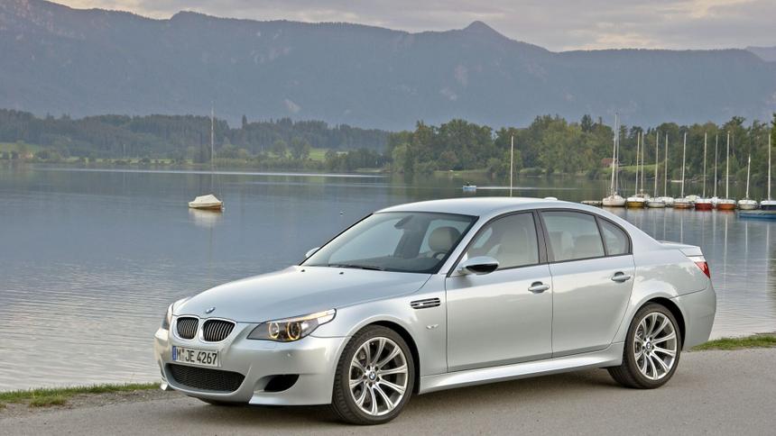 8 особенностей, которые делают BMW M5 E60 желанным автомобилем