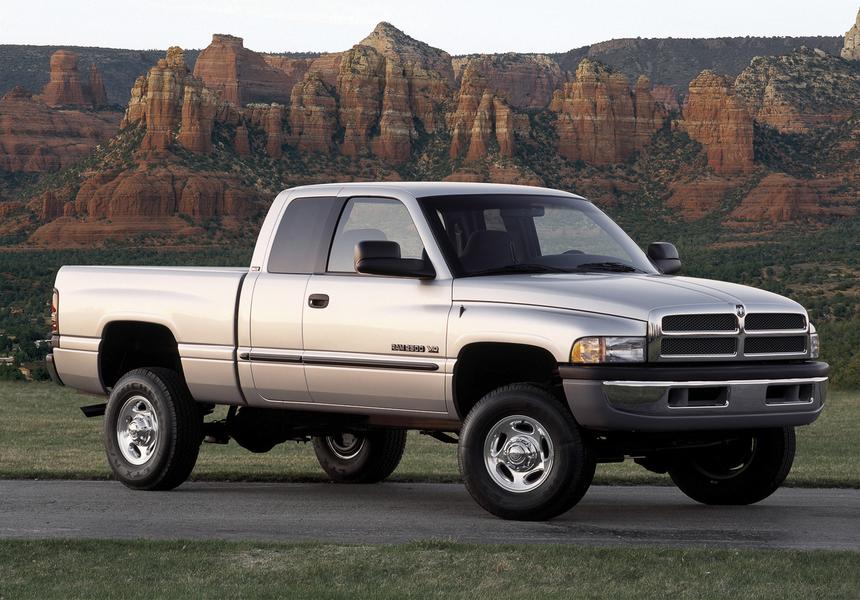 Dodge Ram 2500 4×4 Club Cab Pickup