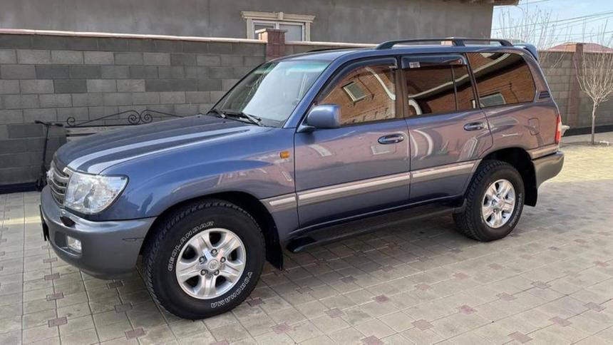 Идеальный Toyota Land Cruiser 100 продают по цене нового Prado