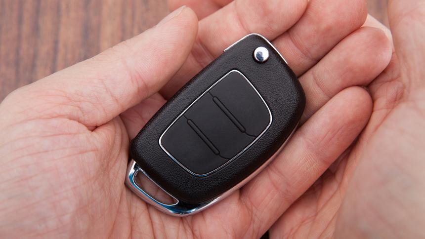 Как кухонная фольга спасает от матёрых автоугонщиков