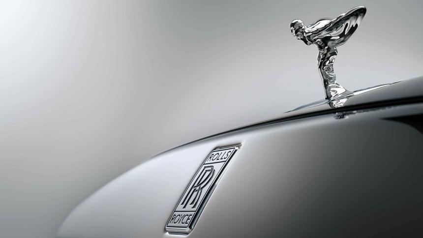 Фигурка на капоте Rolls-Royce была вдохновлена любовницей владельца машины