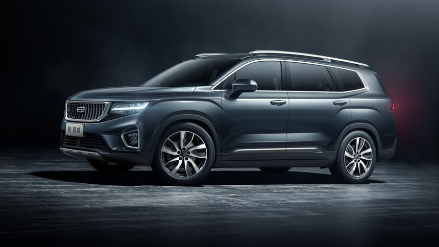 Белорусские дилеры Geely получили кроссоверы Okavango и Monjaro
