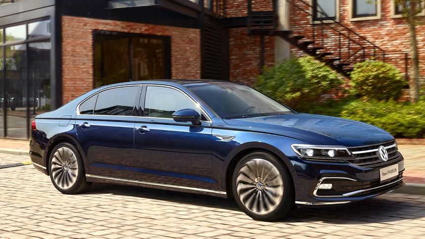 Россиянам предложили роскошный седан Volkswagen Phideon из Китая