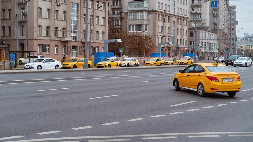 ГИБДД Москвы назвала самые частые нарушения водителей такси