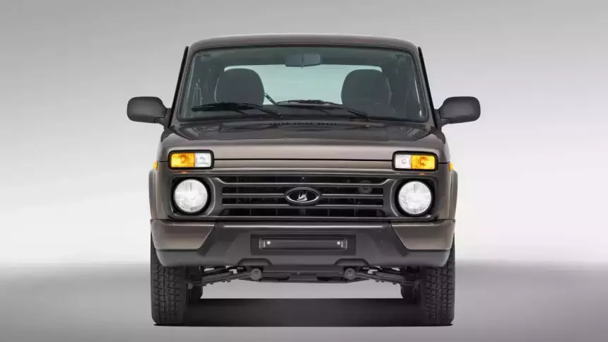 Lada Niva продают за бесценок во Франции
