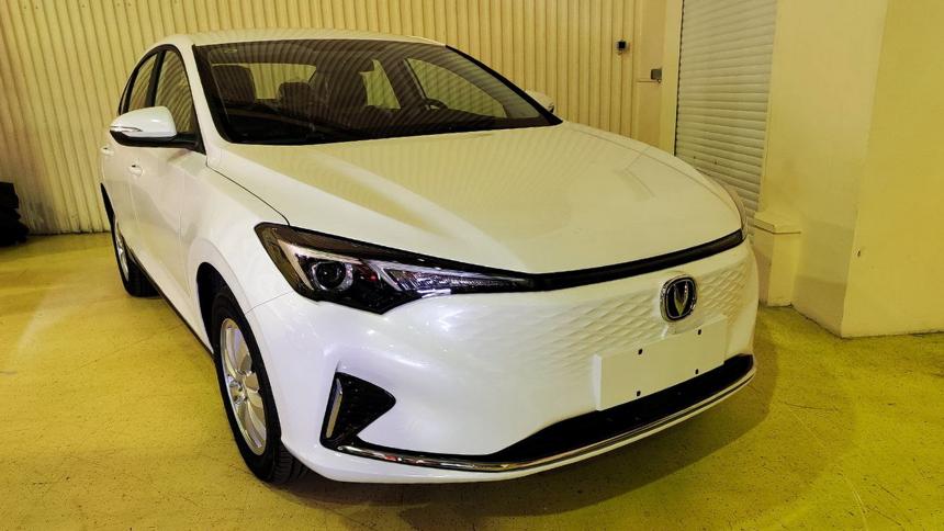 Changan Eado EV460