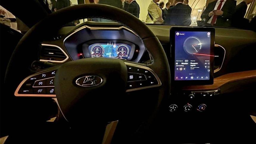 Рассекречен салон самой дорогой Lada Vesta