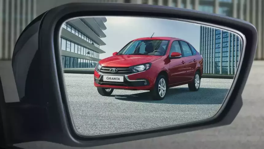 Дилеры рассказали о дефиците Lada