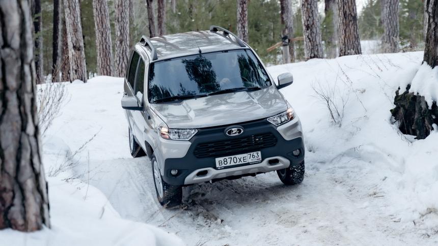 АвтоВАЗ повысил цены на Lada Granta и Niva Travel