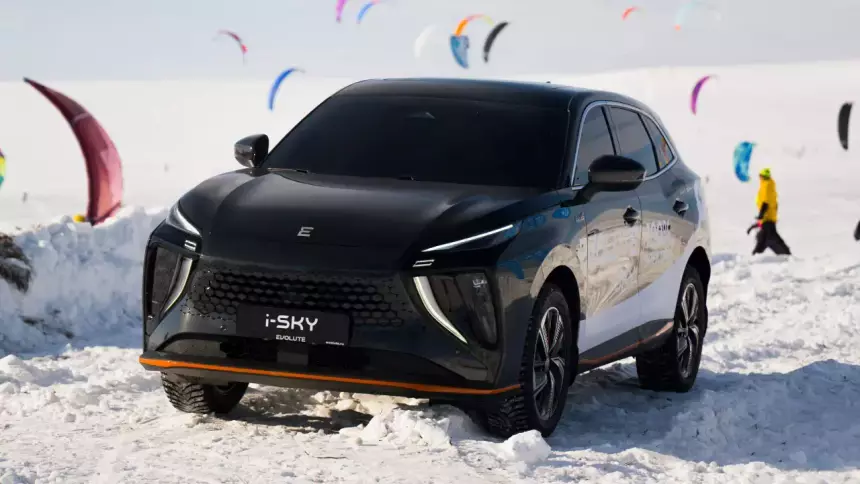 Стала известна стоимость нового российского кроссовера Evolute i-Sky