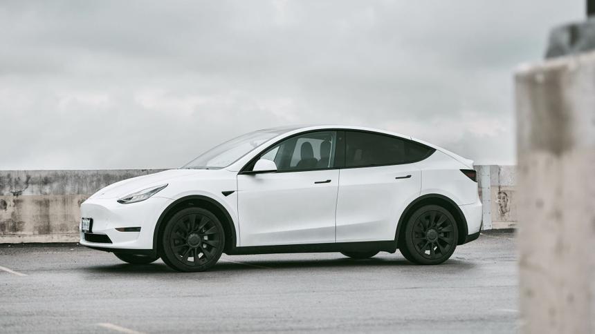 Самым продаваемым автомобилем в мире стал Tesla Model Y