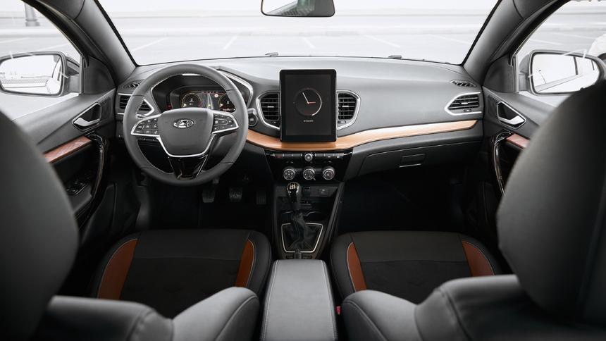 Старт продаж Lada Vesta: все цены и комплектации