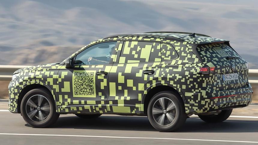 Абсолютно новый Volkswagen Tiguan: фото салона и характеристики