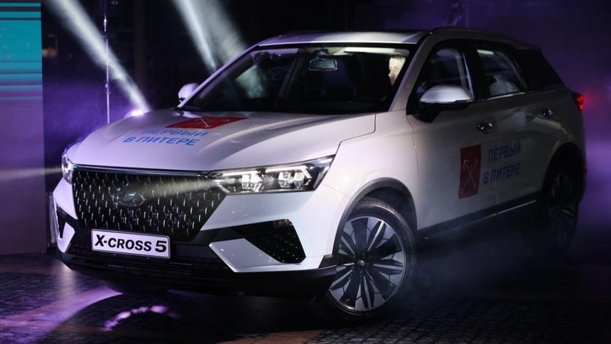 АвтоВАЗ не стал уменьшать мощность кроссовера Lada X-cross 5