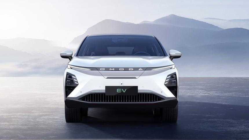 Марка Omoda показала тизер нового кроссовера C5 EV