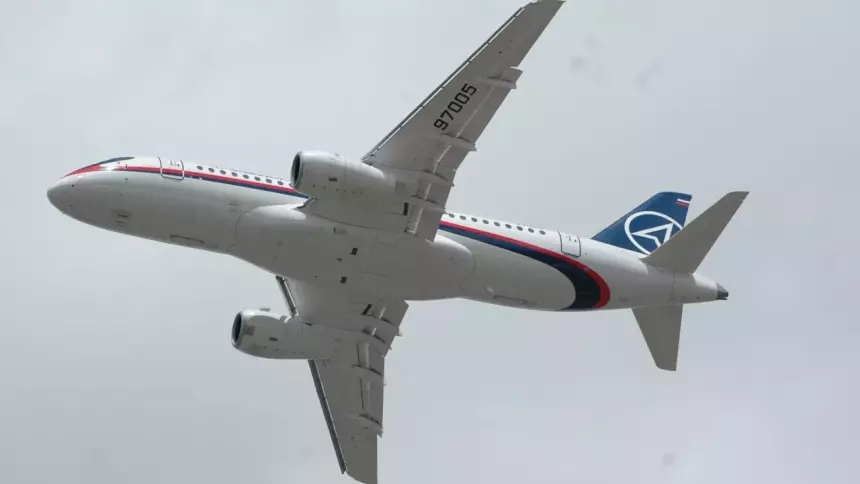 Самолёт Sukhoi Superjet New получит российские шины