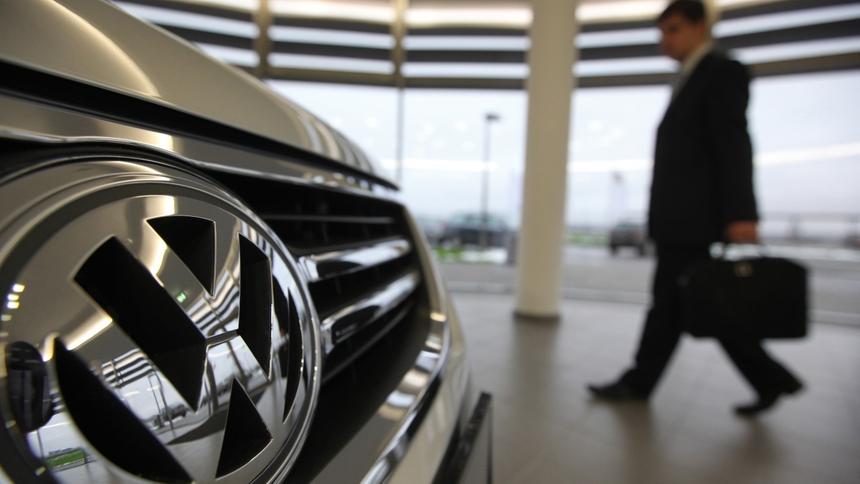 Замгубернатора Попов объяснил, что на самом деле происходит с заводом Volkswagen