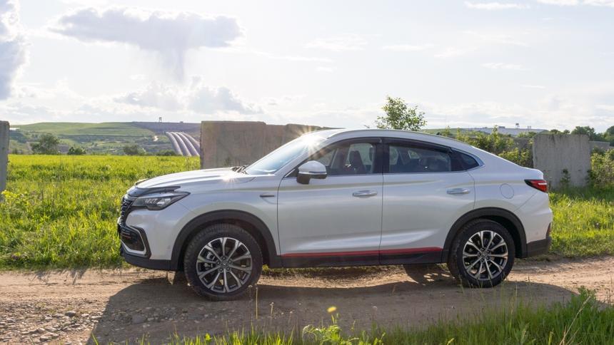 Привет из прошлого: тест-драйв Changan CS85 Coupe