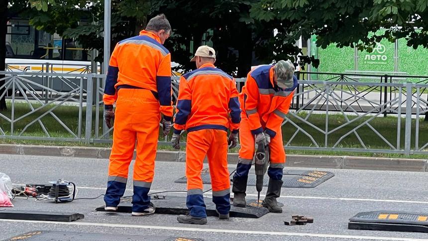 На подмосковных дорогах начали появляться «берлинские подушки»