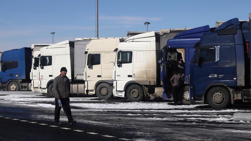 Минтранс отказался давать скидки на проезд грузовикам с ГБО