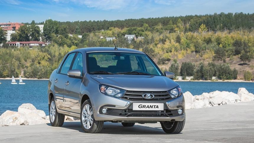 АвтоВАЗ начнёт красить Lada Granta только в белый цвет