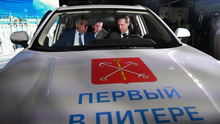 Депутатов Санкт-Петербурга пересадят на «Лады»