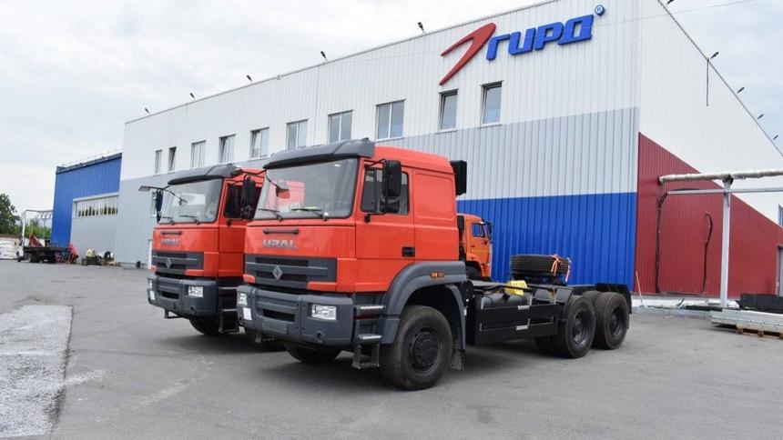 На грузовики «Урал» начали ставить мосты марки МАЗ