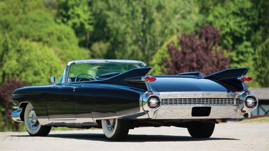 6 американских автомобилей, которые демонстрируют роскошь и великолепие