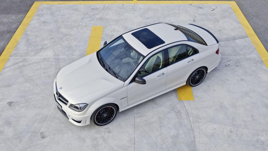 6 самых мощных немецких автомобилей с двигателем V8